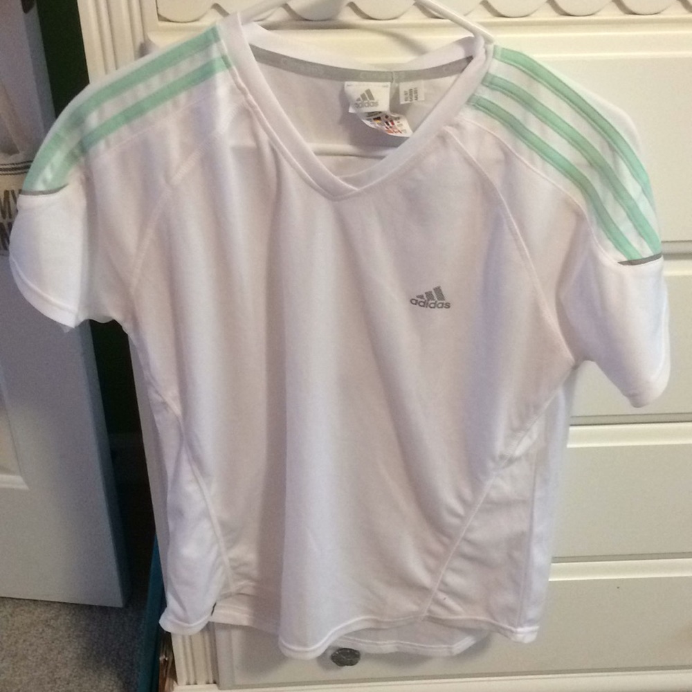 NWT Women’s Adidas Running ClimaLite Shirt
